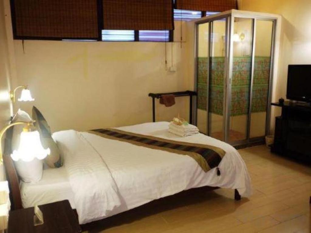 Oyo 1089 Baan Boran Hotel Bangkok Ngoại thất bức ảnh