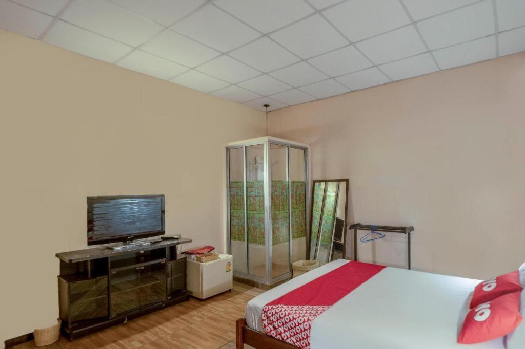 Oyo 1089 Baan Boran Hotel Bangkok Ngoại thất bức ảnh