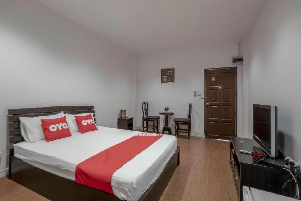 Oyo 1089 Baan Boran Hotel Bangkok Ngoại thất bức ảnh