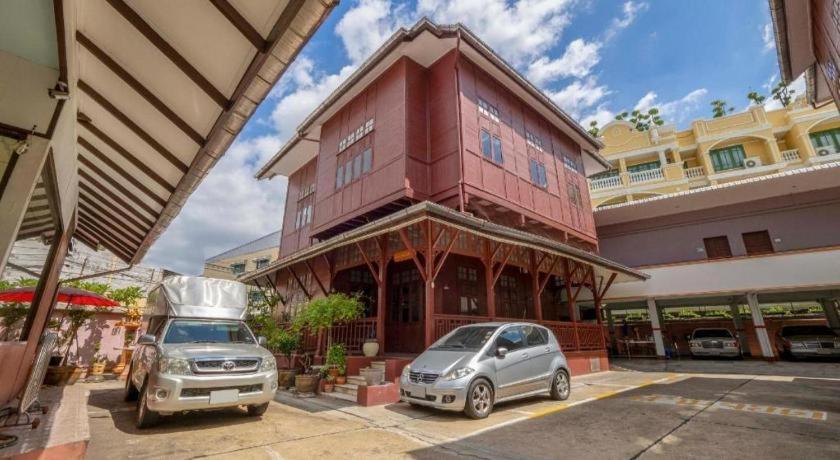Oyo 1089 Baan Boran Hotel Bangkok Ngoại thất bức ảnh