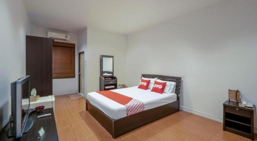 Oyo 1089 Baan Boran Hotel Bangkok Ngoại thất bức ảnh